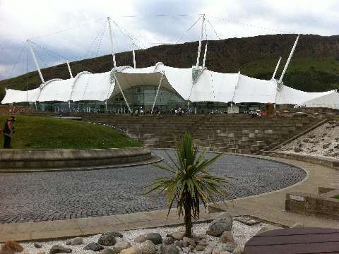Dynamic Earth